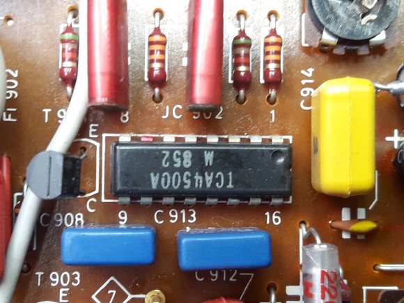 Pin 7 von TCA 4500 für Stereoanzeige