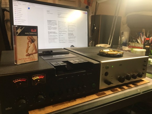 CSV300_Repair_Timmsel_010_05.01.2025 _ 19_27_10.jpg (329.17 KiB) 7198 mal betrachtet Bilden ein hübsches Gespann. TGC450 läuft prima am CSV. Easy Listing mit Bert Kaempfert (Der wohnte gleich um die Ecke am Brahmsee)